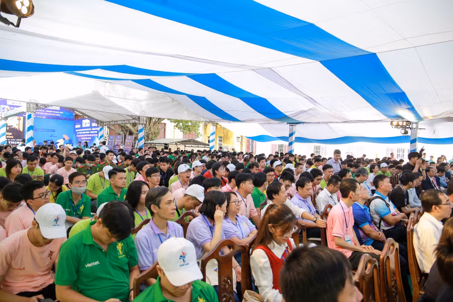 Chương trình quy tụ gần 700 thí sinh trong nước và quốc tế tham gia.