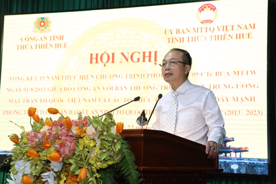 Ông Phan Quý Phương - Phó Chủ tịch UBND tỉnh Thừa Thiên - Huế phát biểu tại Hội nghị.