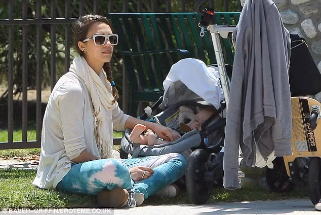 Tổ ấm hạnh phúc của Jessica Alba