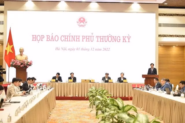 Toàn cảnh họp báo. Toàn cảnh họp báo.