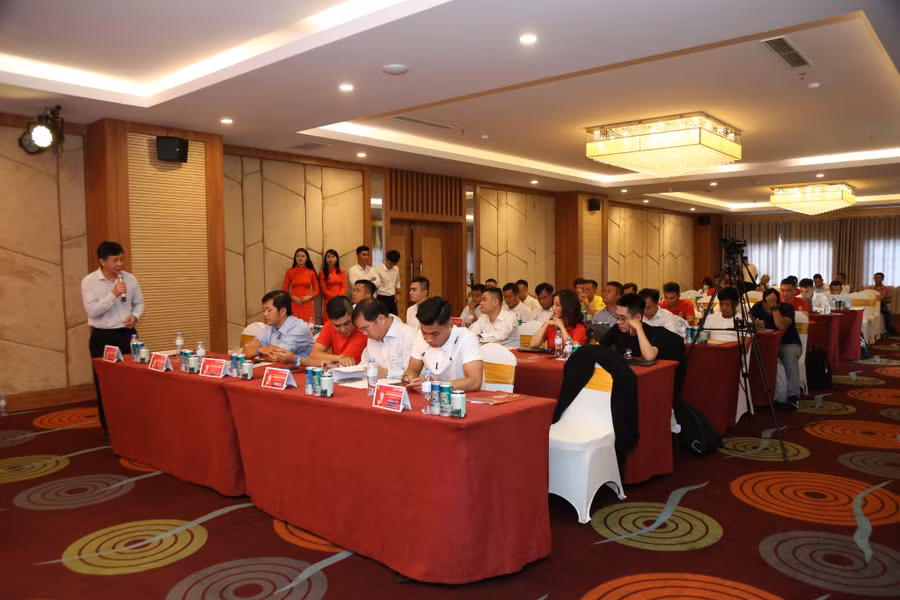 Đại diện trường Đại học Tây Nguyên - đơn vị đăng cai Giải, thông tin về công tác chuẩn bị. Đại diện trường Đại học Tây Nguyên - đơn vị đăng cai Giải, thông tin về công tác chuẩn bị.