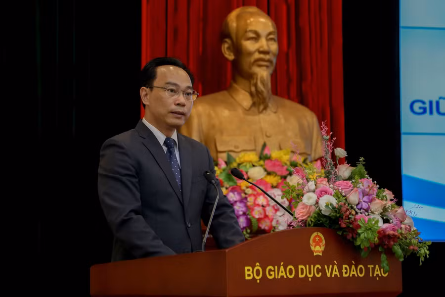 Tân Thứ trưởng Hoàng Minh Sơn phát biểu tại buổi lễ