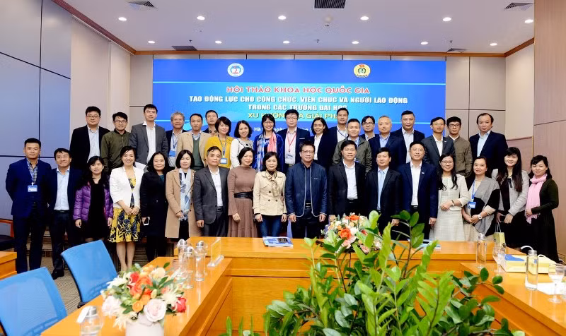 Đại biểu dự Hội thảo