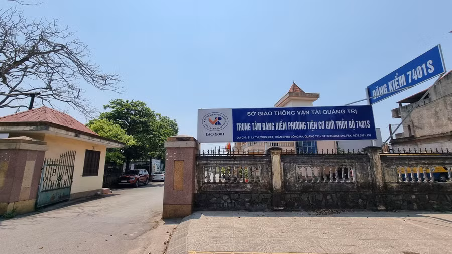 2 lãnh đạo Trung tâm đăng kiểm ở Quảng Trị bị khởi tố.