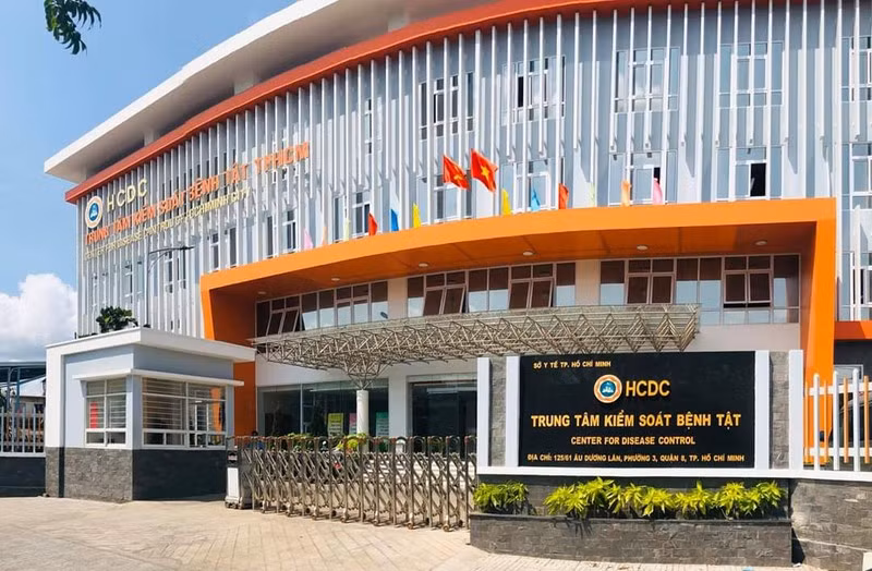 Hai gói thầu do Trung tâm Kiểm soát bệnh tật TP. Hồ Chí Minh làm chủ đầu tư được xác định có dấu hiệu vi phạm quy định về đấu thầu gây thiệt hại hơn 6,3 tỷ đồng. Hai gói thầu do Trung tâm Kiểm soát bệnh tật TP. Hồ Chí Minh làm chủ đầu tư được xác định có dấu hiệu vi phạm quy định về đấu thầu gây thiệt hại hơn 6,3 tỷ đồng.