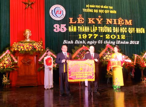 Chủ