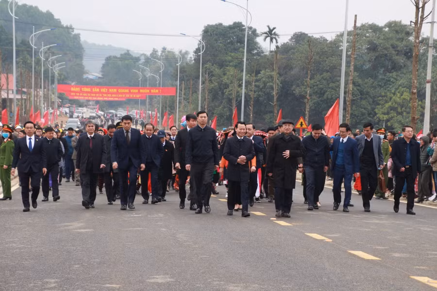 Cầu Cổ Phúc được khánh thành trong ngày đầu tiên của năm 2021 nhận được sự quan tâm của người dân