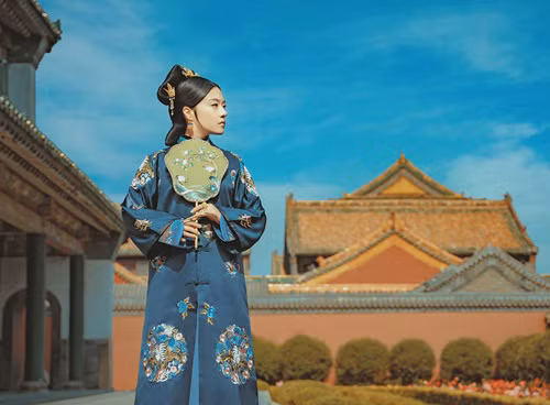 Vị phi tử đẹp như thiên tiên gặp kết cục thảm chỉ vì đi đứng, nói năng không chuẩn mực - Ảnh 3. Vị phi tử đẹp như thiên tiên gặp kết cục thảm chỉ vì đi đứng, nói năng không chuẩn mực - Ảnh 3.