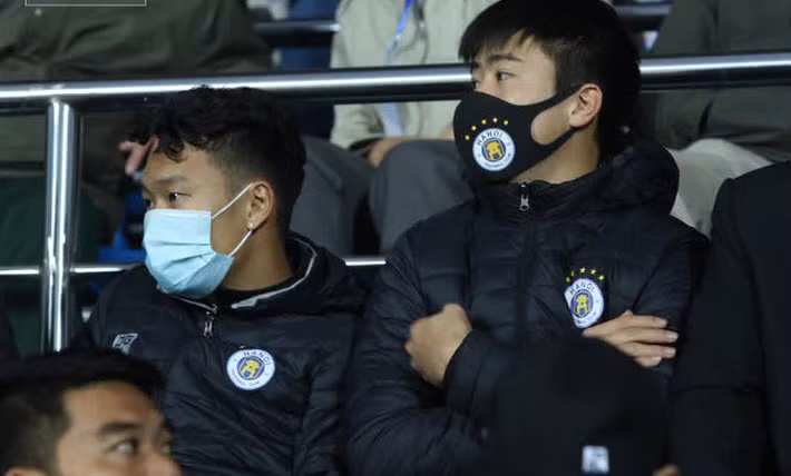 Hà Nội FC đại bại, thầy Park nhận tin dữ về 5 học trò cưng - Ảnh 1. Hà Nội FC đại bại, thầy Park nhận tin dữ về 5 học trò cưng - Ảnh 1.