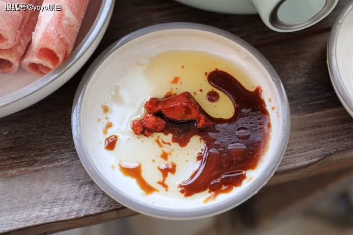 Nấu nước lẩu bằng cách này, nhúng gì cũng ngon, Tết vui sum họp - Ảnh 11. Nấu nước lẩu bằng cách này, nhúng gì cũng ngon, Tết vui sum họp - Ảnh 11.