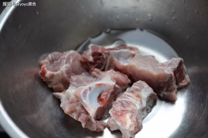Nấu nước lẩu bằng cách này, nhúng gì cũng ngon, Tết vui sum họp - Ảnh 4. Nấu nước lẩu bằng cách này, nhúng gì cũng ngon, Tết vui sum họp - Ảnh 4.