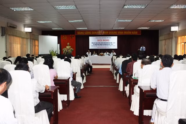 6 nhiệm vụ trọng tâm của Công đoàn khối ĐH, CĐ ảnh 1 Hội nghị
