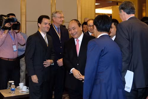 Thủ tướng Nguyễn Xuân Phúc: Mỗi đồng vốn đầu tư vào nền kinh tế chính là một “lá phiếu” ủng hộ đối với Chính phủ.