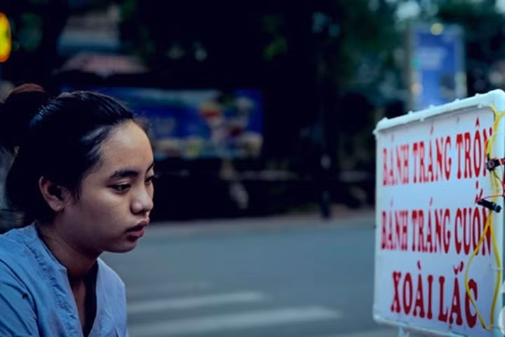 Quê mẹ ơi! Tết này con vẫn chưa thể về giữa cuộc mưu sinh...