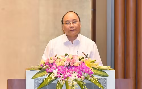 Thủ tướng Nguyễn Xuân Phúc phát biểu tại Hội nghị Thủ tướng Nguyễn Xuân Phúc phát biểu tại Hội nghị