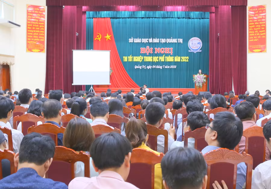 Hội nghị triển khai các nghiệp vụ liên quan đến thi tốt nghiệp THPT.