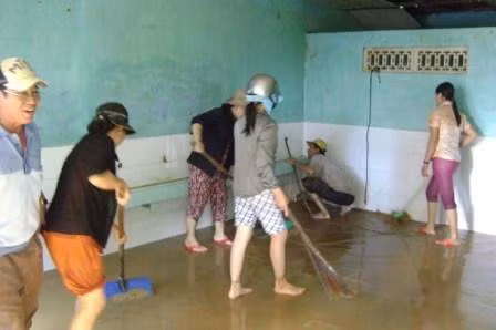Vẫn còn trường chưa vào học sau bão số 9