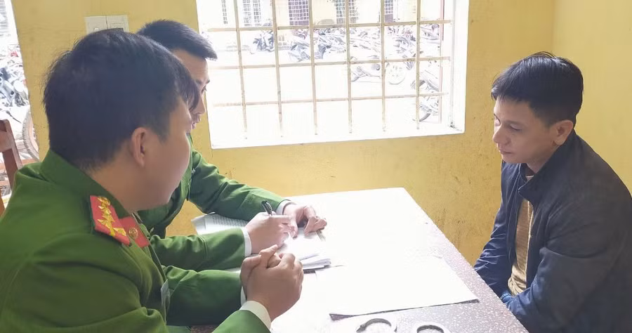 Nguyễn Văn Lãm tại cơ quan chức năng. Ảnh: Công an Thanh Hóa
