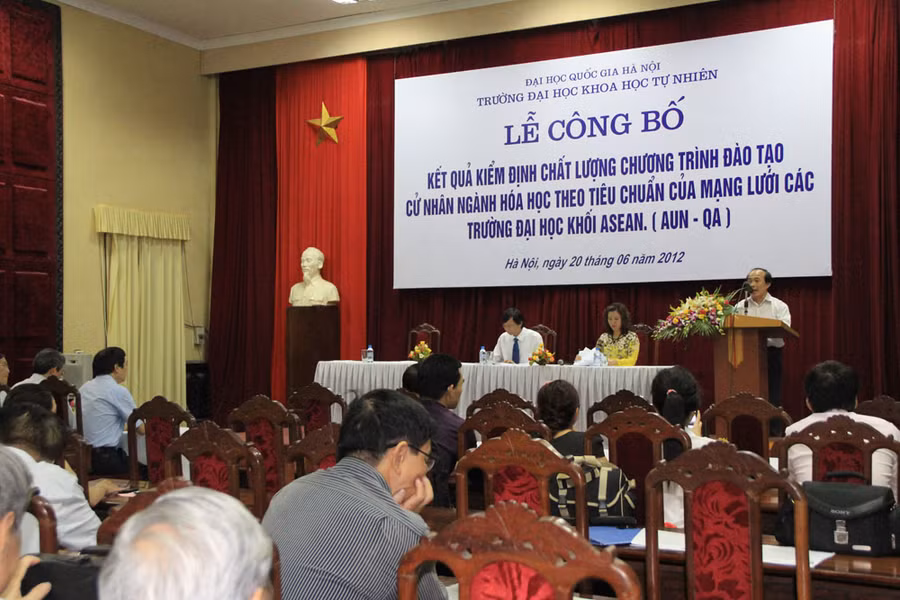 5 năm đánh giá chương trình đào tạo 1 lần