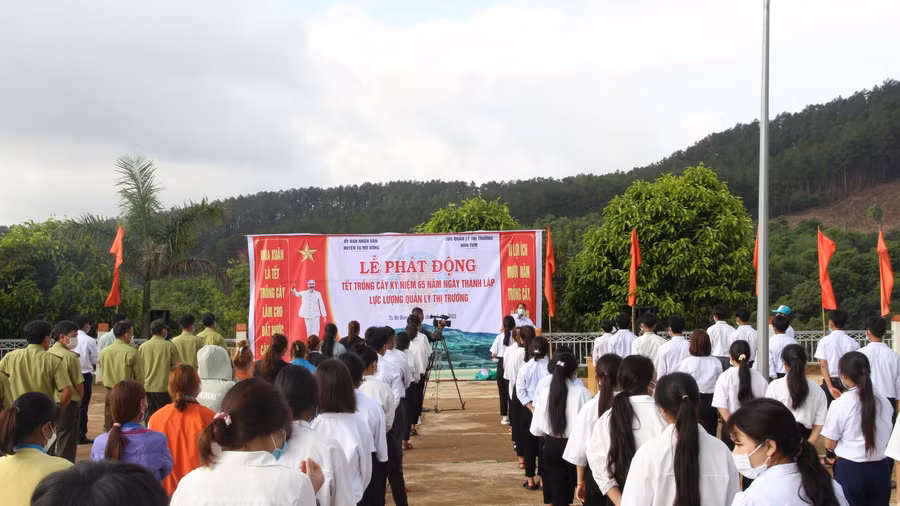 Lễ phát động Tết trồng cây nhằm hưởng ứng Đề án “Trồng một tỉ cây xanh giai đoạn 2021 - 2025” của Thủ tướng Chính phủ.