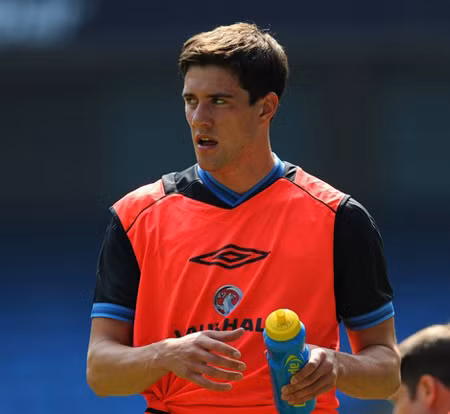 Martin Kelly thay thế Cahill tại EURO 2012