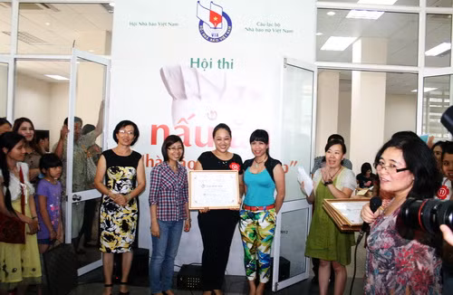 ....Và sản phẩm của đơn vị này đã nhận được giải khuyến khích từ Ban tổ chức