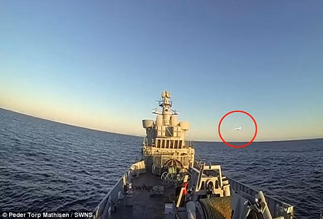 Deadly: The missile, circled in red, is four-metres long and weighs 880lb Read more: http://www.dailymail.co.uk/news/article-2336822/Caught-camera-The-explosive-moment-Norwegian-navy-blows-OWN-ship-test-latest-long-range-missile.html#ixzz2VUT5IyTi Follow us: @MailOnline on Twitter | DailyMail on Facebook