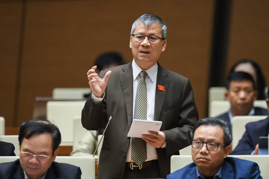 Đại biểu Nguyễn Anh Trí - Đoàn ĐBQH Tp. Hà Nội.