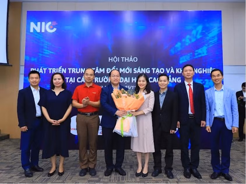 Thường trực Ban điều hành mạng lưới.