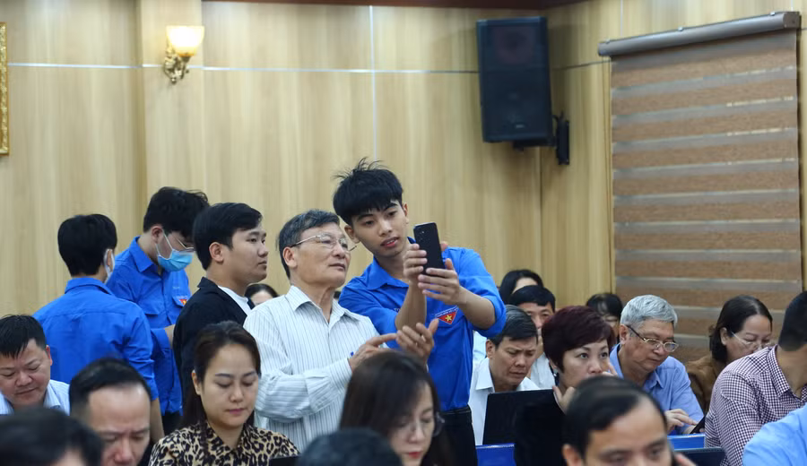 Các học viên được hướng dẫn nhiệt tình về sử dụng phần mềm đánh giá công dân học tập.