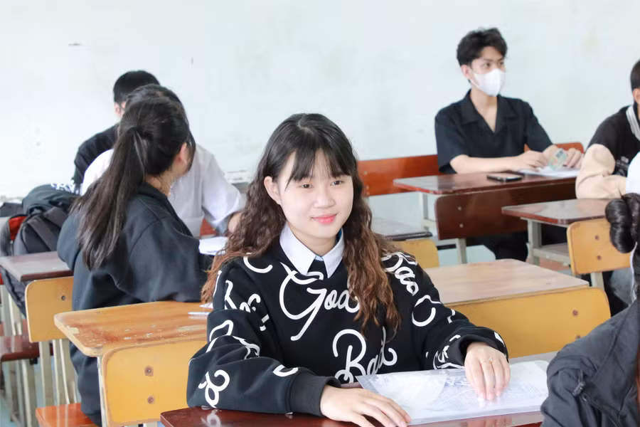 Thí sinh tại Đắk Nông tự tin bước vào môn thi cuối của Kỳ thi. (Ảnh: Thành Tâm)
