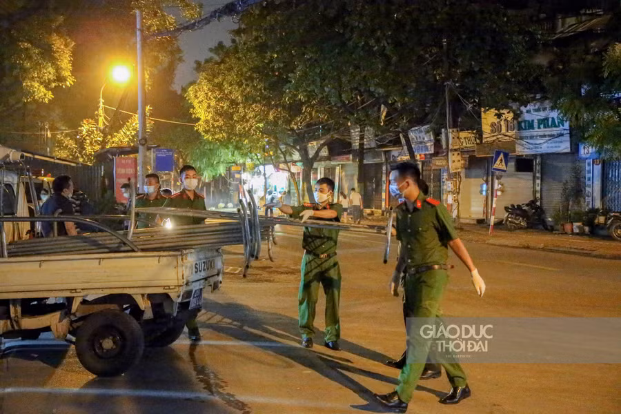 Xuất hiện ca mắc Covid-19, bệnh viện E tạm phong tỏa ngay trong đêm ảnh 3