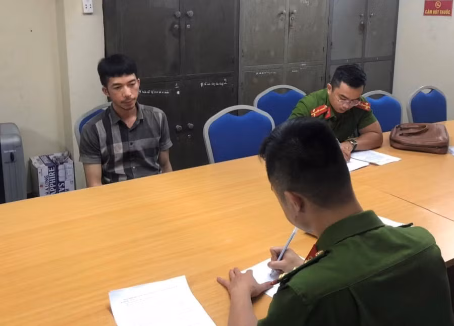 Đối tượng Nguyễn Kim Thông làm việc với cơ quan công an.