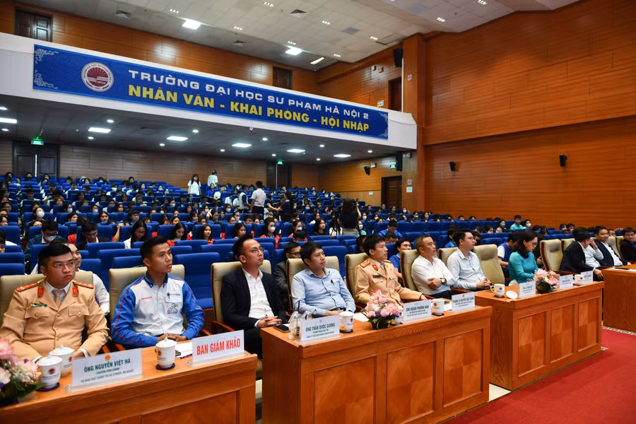 Đại biểu tham dự tại hội thi. Đại biểu tham dự tại hội thi.