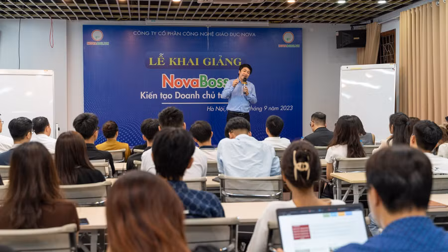 Ông Đỗ Mạnh Hùng: Giới trẻ Việt Nam có nhiều cơ hội để học tập, phát triển và lập nghiệp.
