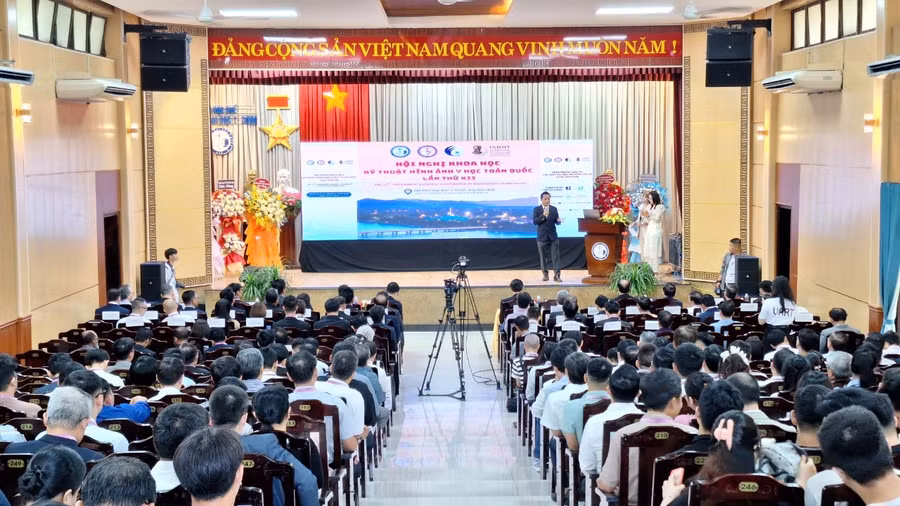 Hội nghị Khoa học Kỹ thuật Hình ảnh Y học toàn quốc lần thứ XII khai mạc sáng 22/6 tại Trường Đại học Y - Dược, Đại học Huế. (Ảnh: Đại Dương)