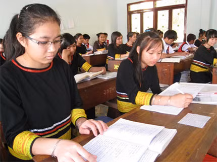 Dự thảo Luật sửa đổi theo hướng thu hẹp đối tượng cử tuyển Dự thảo Luật sửa đổi theo hướng thu hẹp đối tượng cử tuyển