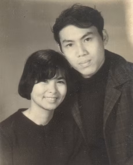 Co thi si Xuan Quynh nhan giai thuong Ho Chi Minh: Nguoi than xuc dong - Anh 2