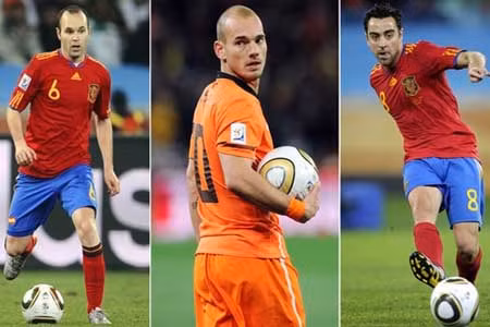 "Sneijder xứng đáng với danh hiệu Quả bóng vàng"