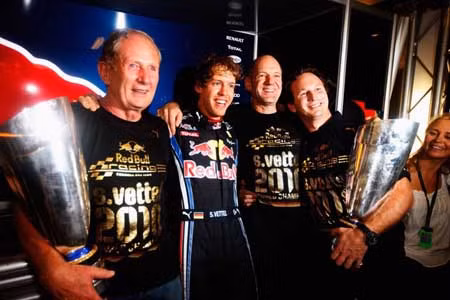 Đội đua Red Bull thống trị trên đường đua F1 mùa giải năm nay 4.jpg