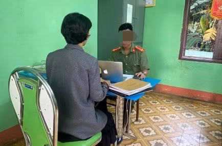 Người phụ nữ bị xử phạt 5 triệu đồng vì hoang tin "cướp mổ nội tạng". (Ảnh: Linh Nhi - Công an Gia Lai).