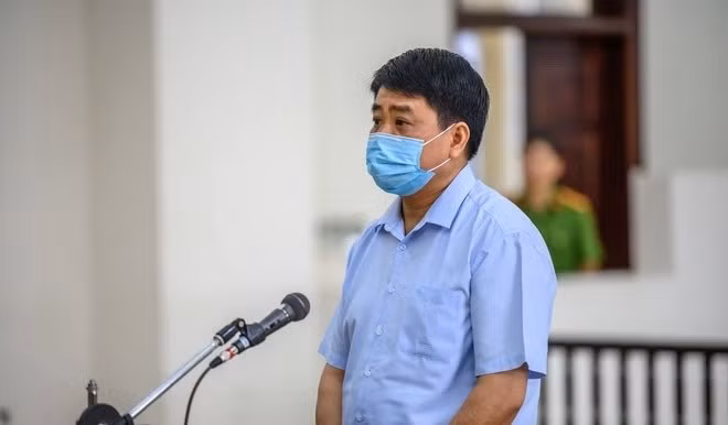 Cựu Chủ tịch UBND TP. Hà Nội Nguyễn Đức Chung tại phiên tòa phúc thẩm. Ảnh: Công an Nhân dân.