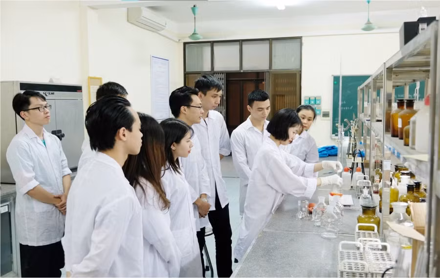 Hướng dẫn sinh viên thực hành nghiên cứu khoa học tại Trường Đại học Giao thông vận tải