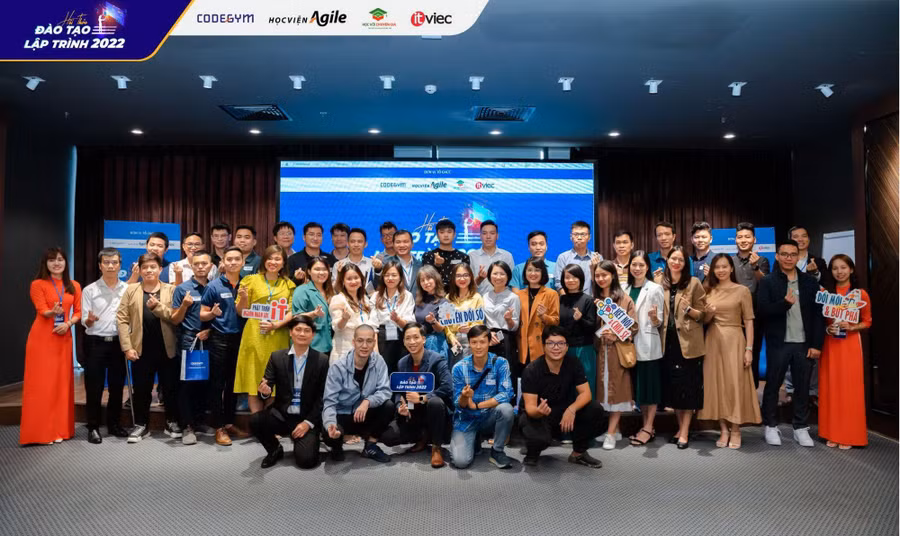 Hội thảo Đào tạo Lập trình: Gỡ khó cho công tác thiết kế chương trình đào tạo. Hội thảo Đào tạo Lập trình: Gỡ khó cho công tác thiết kế chương trình đào tạo.