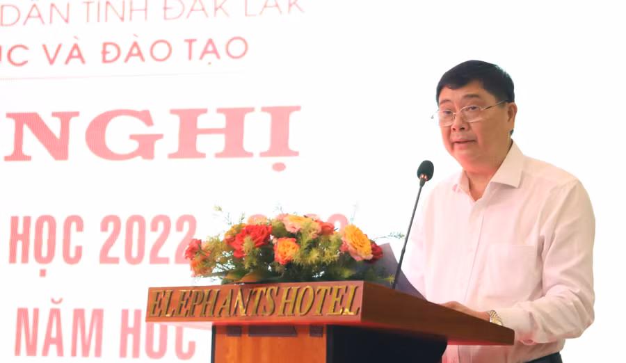Ông Phạm Đăng Khoa - Giám đốc Sở GD&ĐT phát biểu khai mạc Hội nghị - Ảnh: Thành Tâm. Ông Phạm Đăng Khoa - Giám đốc Sở GD&ĐT phát biểu khai mạc Hội nghị - Ảnh: Thành Tâm.
