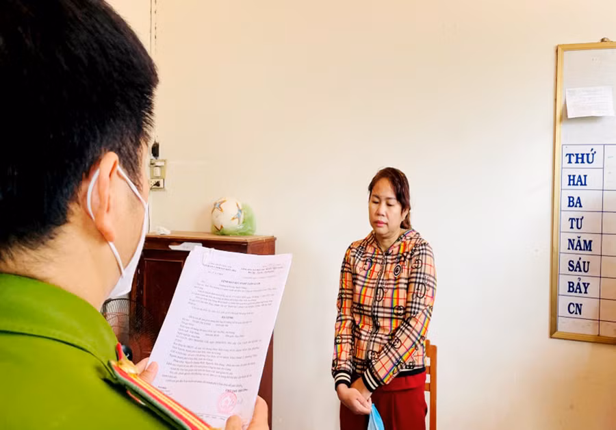 Bị can Trần Thị Vàng.
