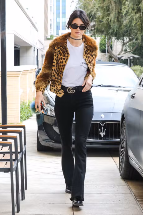 6 kieu ao khoac luon co trong tu do dong cua Kendall Jenner - Anh 6