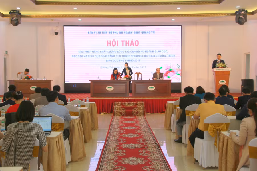 Công tác bình đẳng giới tại Quảng Trị thời gian qua đạt được nhiều kết quả tích cực. Công tác bình đẳng giới tại Quảng Trị thời gian qua đạt được nhiều kết quả tích cực.