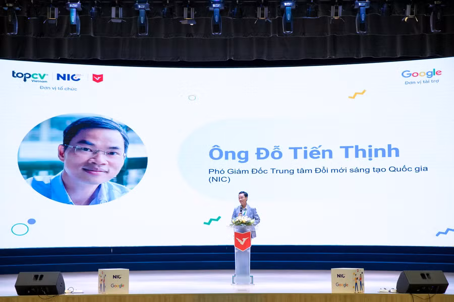 Ông Đỗ Tiến Thịnh, Phó giám đốc NIC phát biểu tại sự kiện.