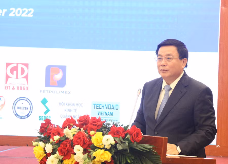 GS.TS Nguyễn Xuân Thắng phát biểu tại hội nghị. GS.TS Nguyễn Xuân Thắng phát biểu tại hội nghị.